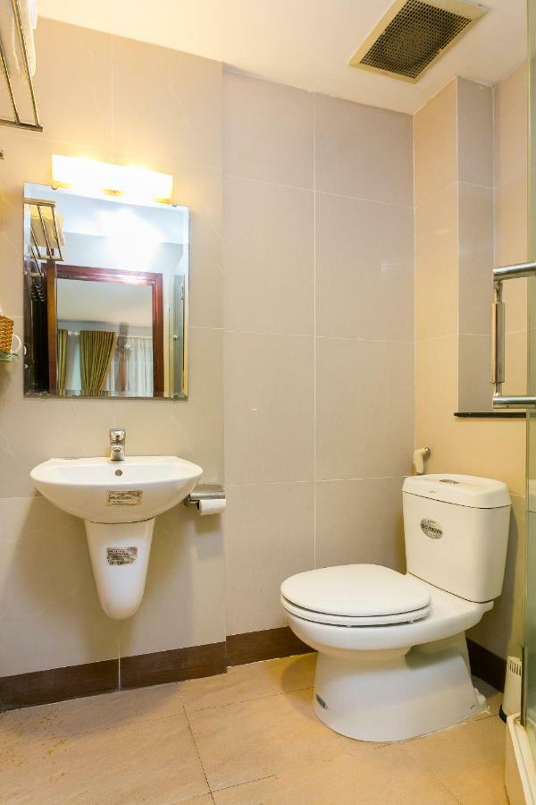Oyo 169 New Hotel ホーチミン市 エクステリア 写真